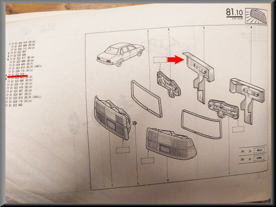 R18 Afdekkap achterlicht links