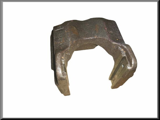 Caliper bracket R16 TX 1973-1975.