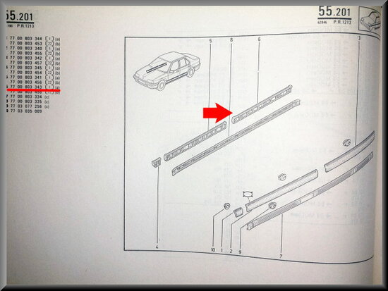 R19: Rear right trim (New Old Stock).