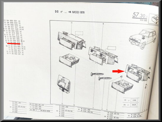 R5: Asbak en bedieningspaneel (New Old Stock).