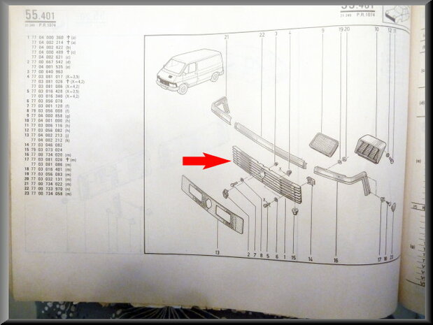 Renault Trafic Grill (New Old Stock).