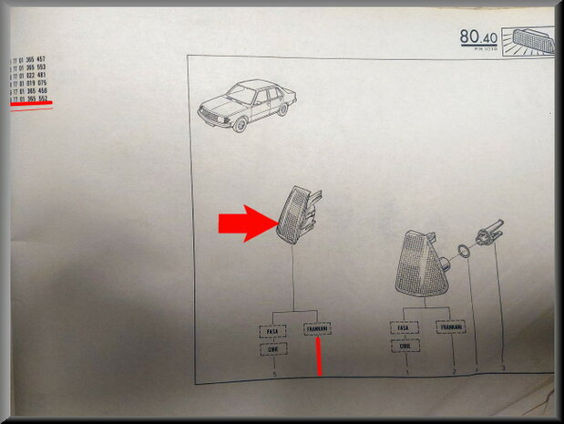 R18 Flashing light unit front right (Orange) (New Old Stock).