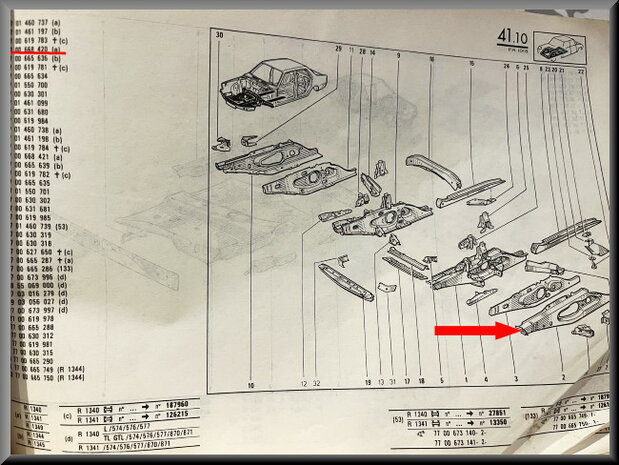 R18: Balk voorzijde links (New Old Stock).