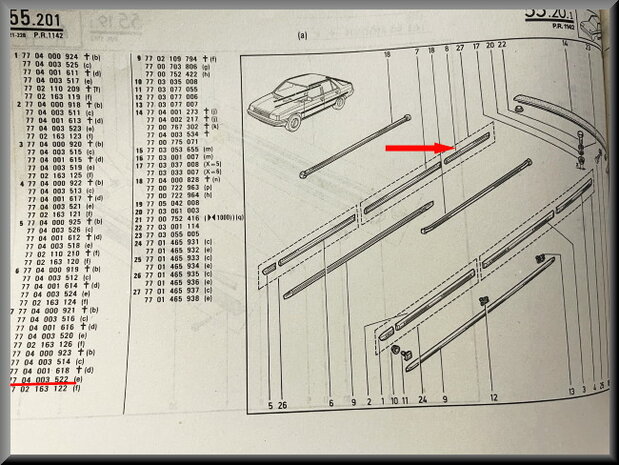 R9: Sierlijst achterscherm rechts met chroomstrip (New Old Stock).