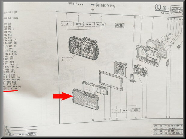 R5: Dashboard glas (New Old Stock).